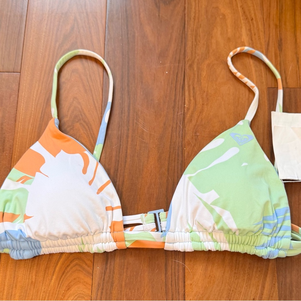 Bank new bikini top! Very soft and stretchy! Great condition!